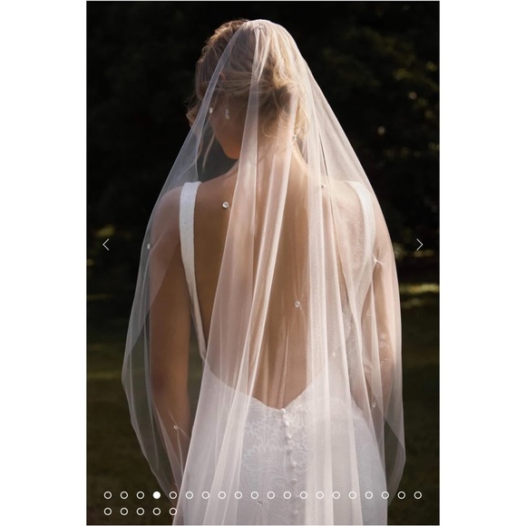 Grace Loves Lace ‘ River’ wedding dress NEVER WORN! - Picture 11 of 12